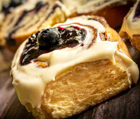Jumbo Blueberry Cinnamon Buns